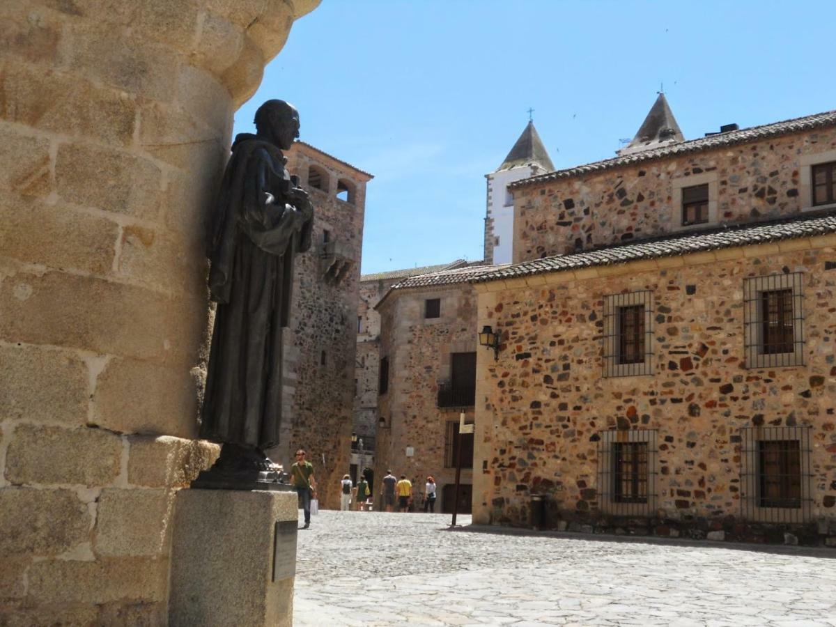 Adama Apartamento Turistico Caceres Ngoại thất bức ảnh